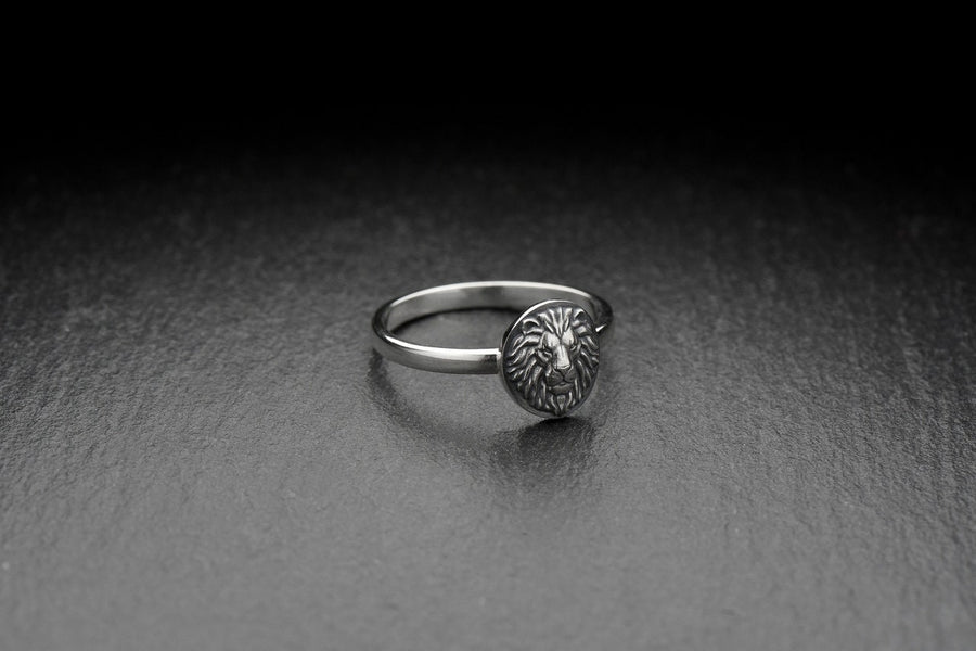 men's jewelry	silver signet ring	animal signet ring	animal silver ring	Lion head jewelry	wild cat jewelry	lion silver ring	men ring	lioness silver ring	Lion King	lion ring	silver lion ring	silver (etsy image id: 7400158859)