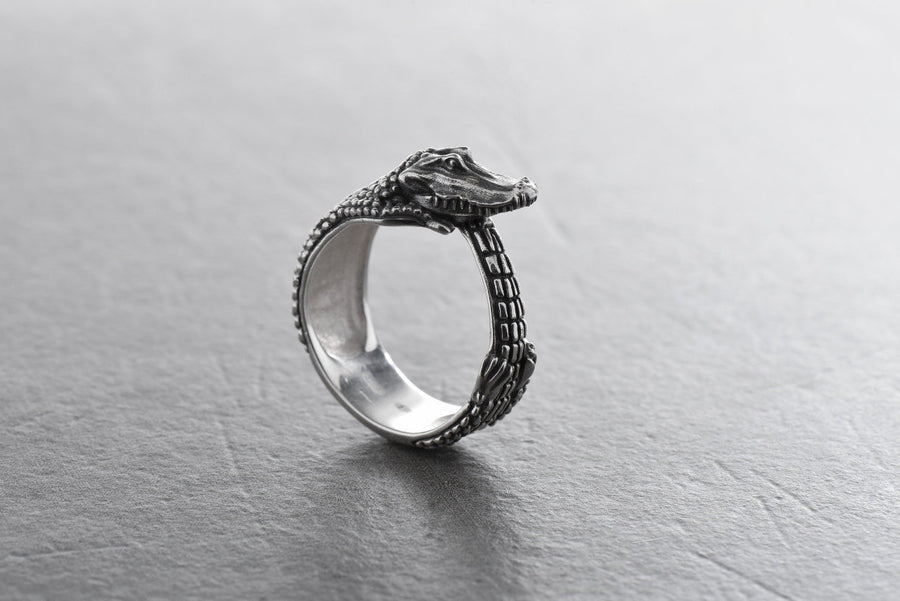Silver Ring	Crocodile	Ring Crocodile	jewelry Crocodile	Silver	Ring	Crocodile lovers	alligator ring	animal ring	alligator	silver crocodile	Sterling silver	alligator jewelry (etsy image id: 7397563339)