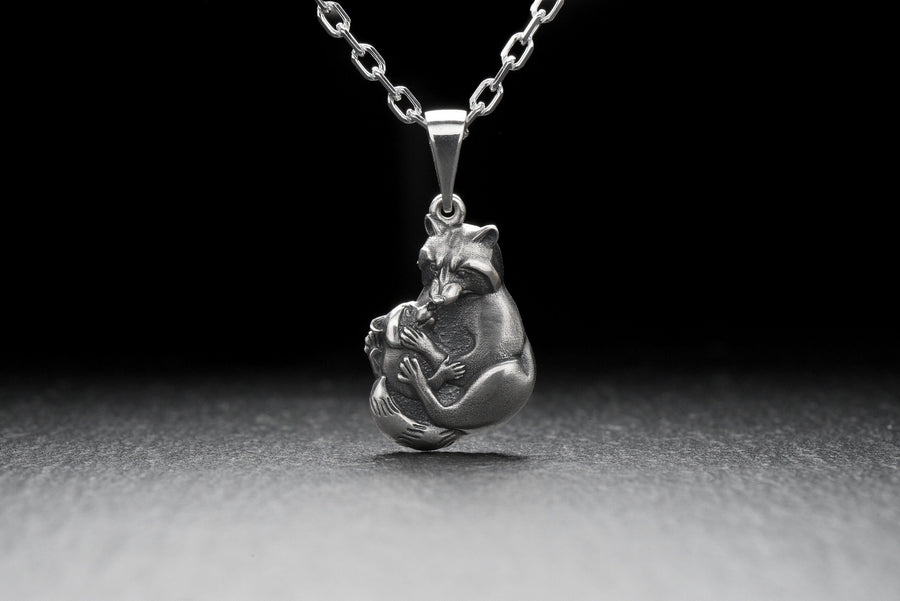Made from high quality sterling silver, this pendant will be a wonderful addition to your collection. Express your love for nature and animals by wearing this beautiful pendant every day. (etsy image id: 6092152563)