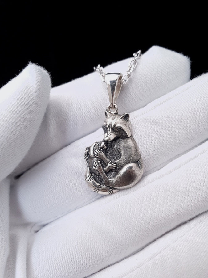 Made from high quality sterling silver, this pendant will be a wonderful addition to your collection. Express your love for nature and animals by wearing this beautiful pendant every day. (etsy image id: 6092152563)
