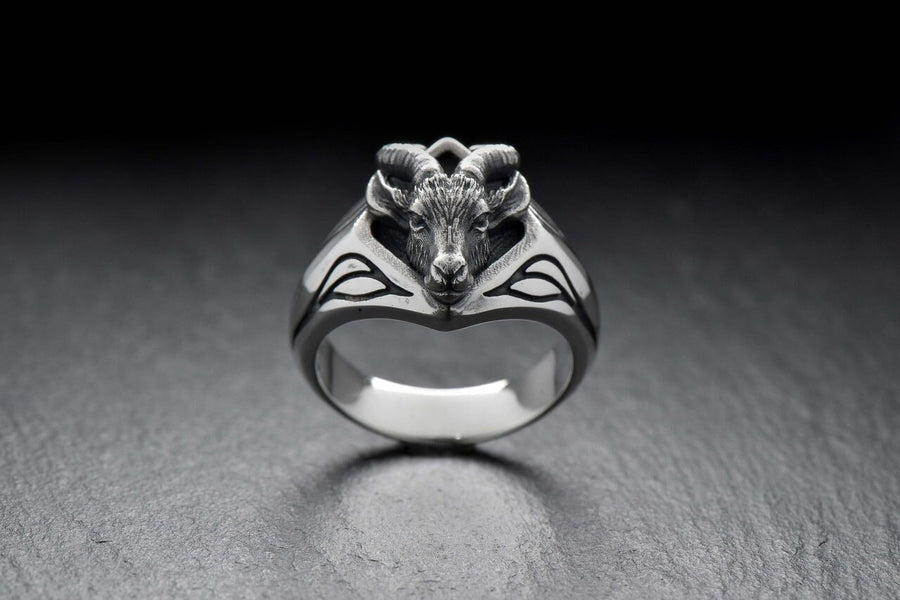 Sterling Silver Antelope Ring, Wildlife Jewelry, Nature Lover Gift (etsy image id: 4870823771)