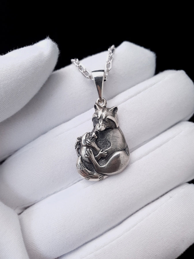 Made from high quality sterling silver, this pendant will be a wonderful addition to your collection. Express your love for nature and animals by wearing this beautiful pendant every day. (etsy image id: 6092152563)