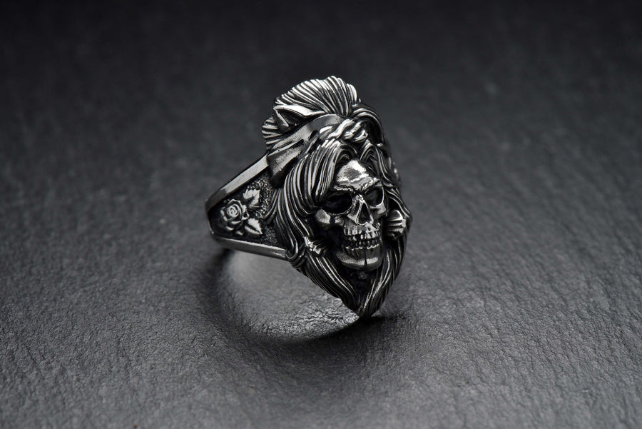 Sterling Silver Amy Winehouse Skull Ring: Handmade Halloween Jewelry (etsy image id: 4994512667)