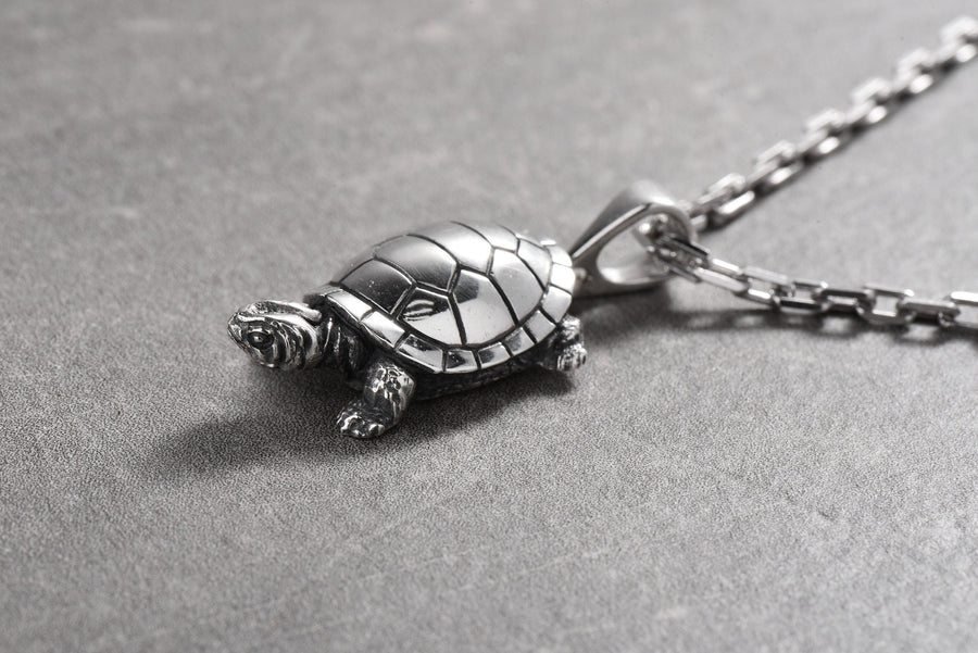 Silver pendant	Pendant Turtle	Turtle	Silver Turtle	Turtle necklace	silver necklace	jewelry Turtle	sea turtle	sterling silver	turtle jewelry	turtle lovers	gift for her	silver (etsy image id: 4901030820)