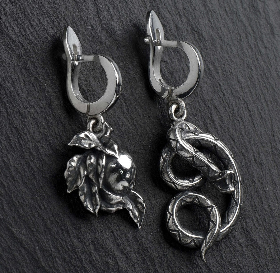 snake	apple	viper	vasilisk	Serpent Tempter	legend	silver earring	mythologic	apple earring	the Forbidden fruit	serpent	snake jewelry	serpent earrings (etsy image id: 7163149776)