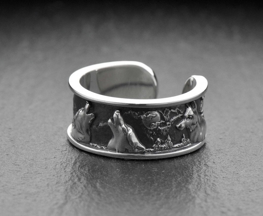 men's jewelry	wolf totem	nature skyline	nature panoram	wolfs ring	wolf silver ring	nature ring	bague en argent loup	Wolf Silberring	Totemring der Wölfe	bague totem loups	forest ring	wild forest ring (etsy image id: 4323259924)