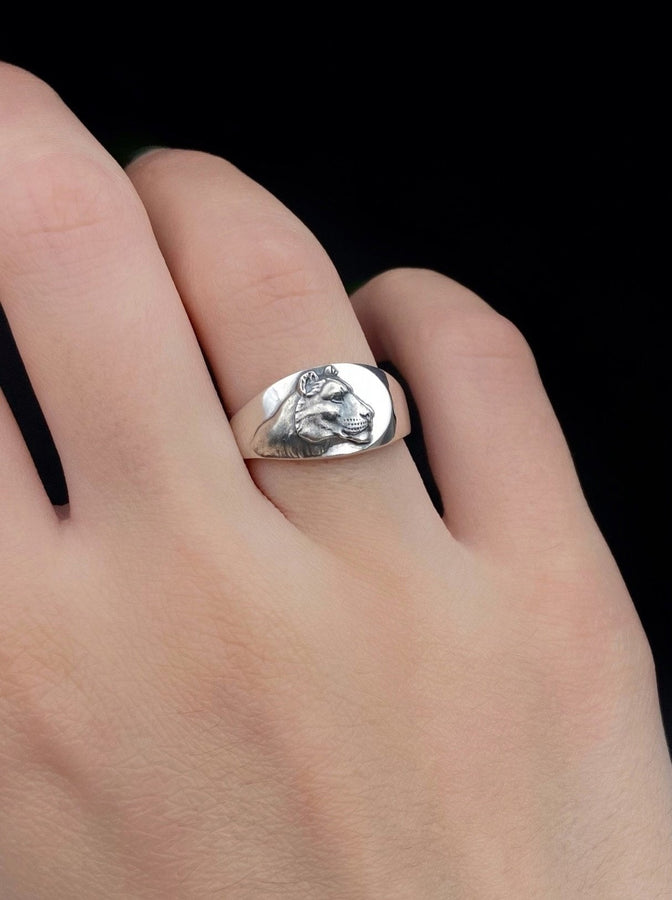 Signet ring	silver signet ring	lion silver ring	lioness silver ring	lio	lioness	lion king	gift for her	lioness ring	wild cat ring	lioness signet	lion	safari (etsy image id: 7400457093)