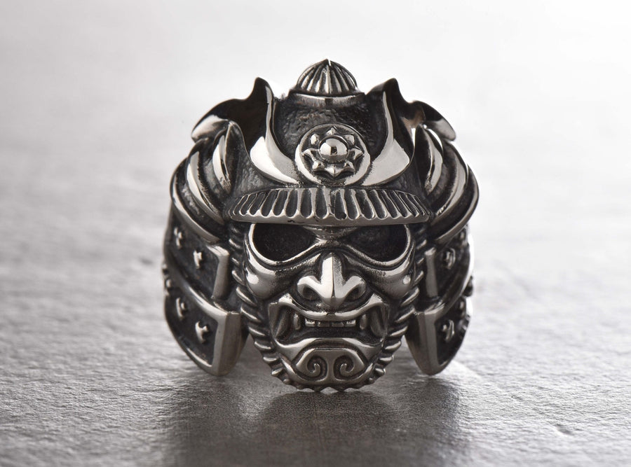 samurai ring	samurai art	japanese jewelry	japanese ring men	bague samurai	samurai mask ring	samurai armor	samurai jewelry	japanese silver ring	samurai	ancient samurai	japan jewelry	asian jewelry (etsy image id: 4170663707)