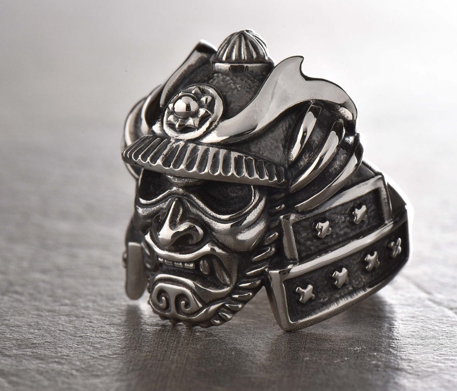 samurai ring	samurai art	japanese jewelry	japanese ring men	bague samurai	samurai mask ring	samurai armor	samurai jewelry	japanese silver ring	samurai	ancient samurai	japan jewelry	asian jewelry (etsy image id: 4170663707)