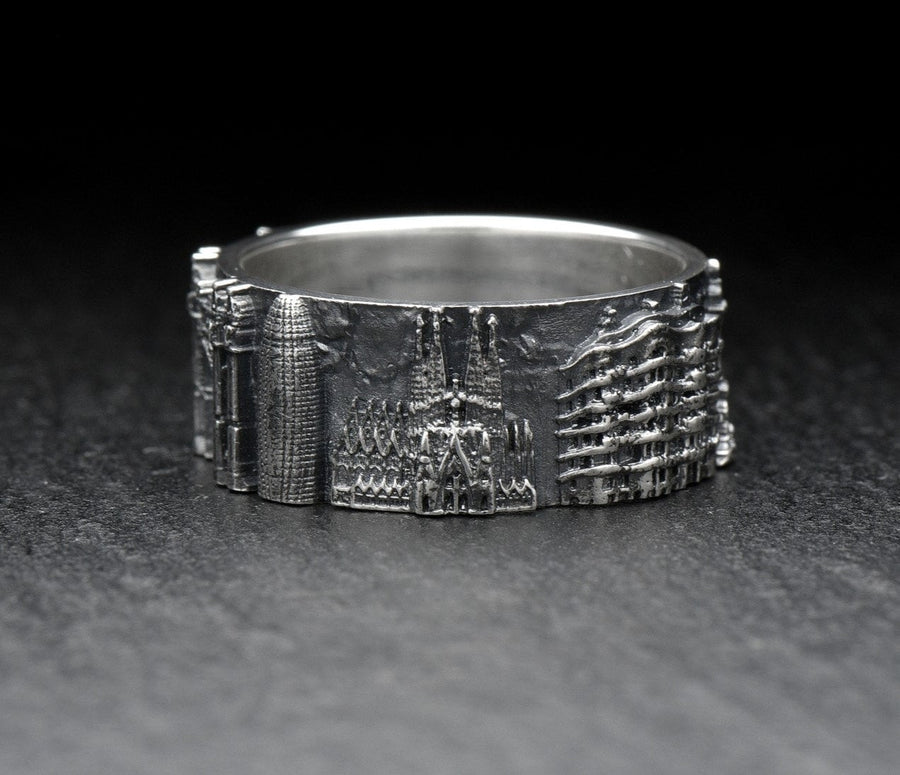 men jewelry	silver ring	Barcelona cityscape	Barcelona ring	Vintage Barcelona	Sagrada Familia	Barcelona-Ring	Bague Barcelone	Spain souvenir	Barcelona souvenir	barcelona	cityscape ring	Shekhtwoman (etsy image id: 7309911489)