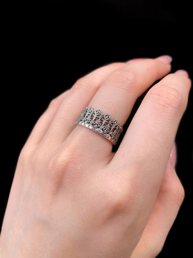 Step into the charm of vintage elegance with our Sterling Silver Wattle Fence Ring. This unique piece is inspired by the intricate patterns of traditional wattle fencing, meticulously crafted to capture its rustic beauty.

Whether you’re a fan of gothic jewelry or seeking a unique statement piece, this ring is a perfect choice. Embrace the beauty of craftsmanship with our Wattle Fence Ring, a timeless addition to your collection. (etsy image id: 7308354807)