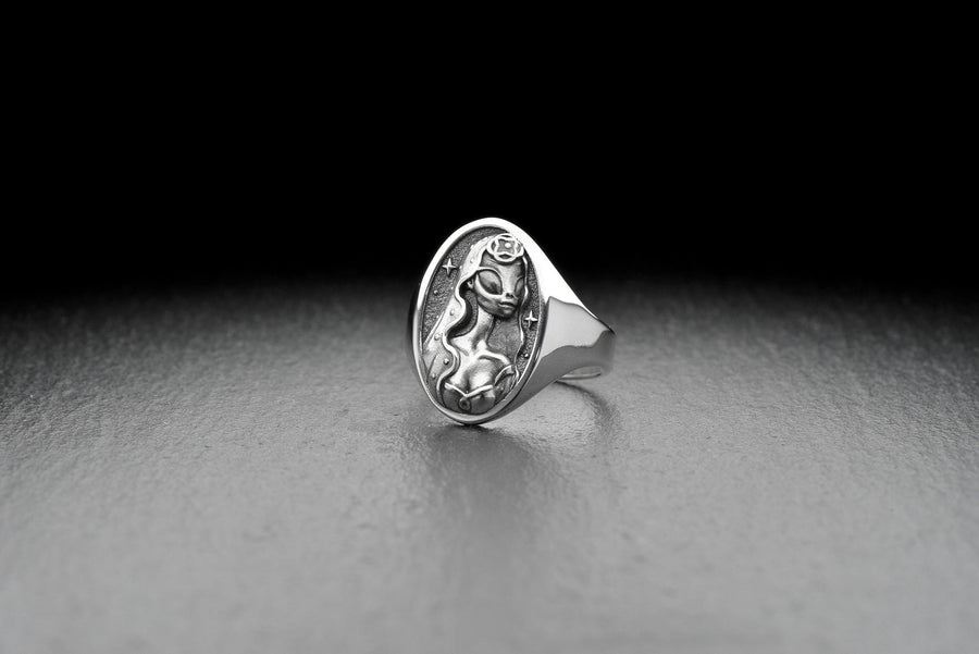 Sterling Silver Alien Wedding Rings Set, Unique Couples Jewelry, Cosmic Engagement Rings, Sci-Fi Lover Gift, Handmade Matching Rings
