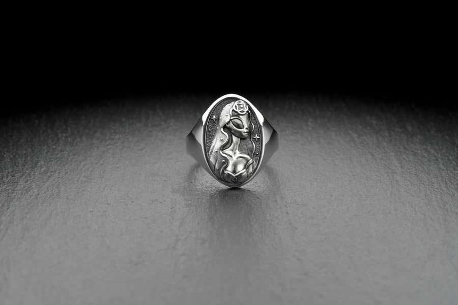 Sterling Silver Alien Wedding Rings Set, Unique Couples Jewelry, Cosmic Engagement Rings, Sci-Fi Lover Gift, Handmade Matching Rings