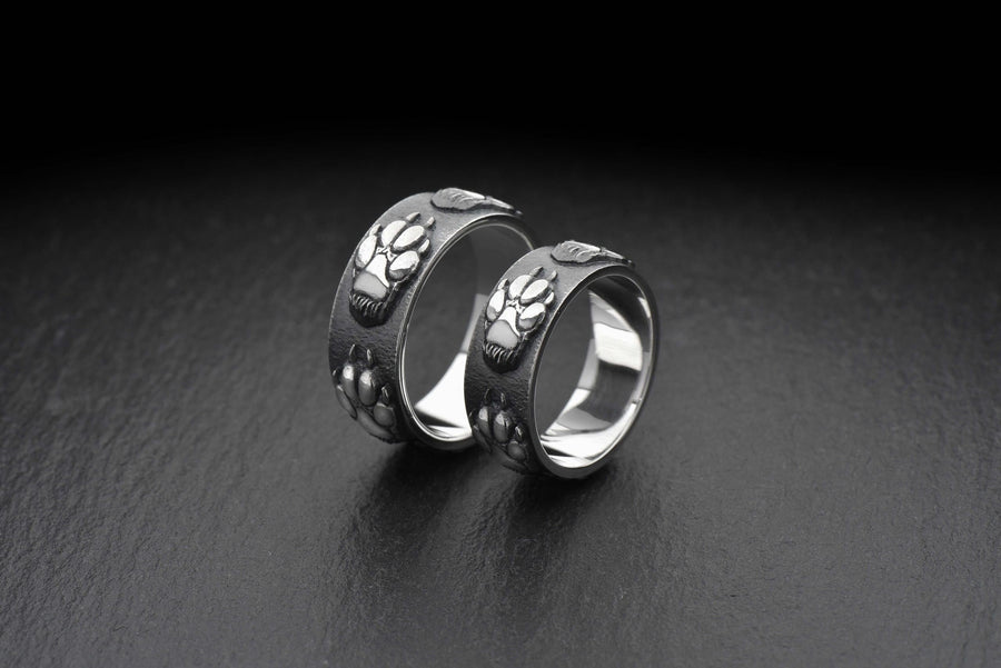 Realistic Wolf Paw Ring, Sterling Silver Animal Track Band, Wild Nature Gift, Totem Spirit Ring, Unisex Wide Band, Might Totem Rings __etsy:7444467914