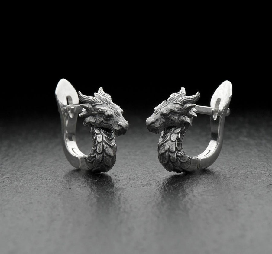Perfect gift idea for fantasy lovers, dragon enthusiasts, and fans of gothic or medieval aesthetics. (etsy image id: 6890081822)