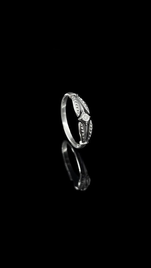 Gothic elegance meets medieval soul.
This handcrafted gemstone ring is designed for those who walk a different path — bold, timeless, and unforgettable.

gothic heraldic crest wedding ring set

sterling gothic armor vow bands for couples

medieval knight wedding rings with shield motif
Gothic architectural wedding bands for old-soul lovers
Symbolic crown and shield rings in silver
armor inspired gothic couple rings with arrow details
silver chevr