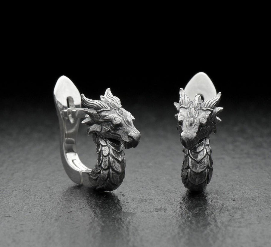 Perfect gift idea for fantasy lovers, dragon enthusiasts, and fans of gothic or medieval aesthetics. (etsy image id: 6890081822)
