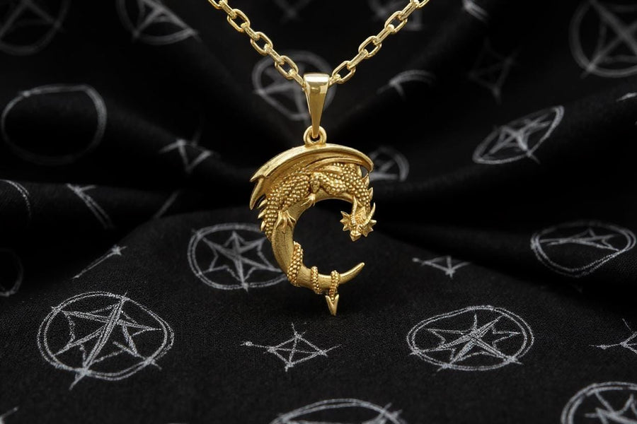 Dragon jewelry	dragon pendant	skull pendant	silver pendant	animal jewelry	silver dragon	dragon moon	moon pendant	throne pendat	throne games	game of thrones	dragon necklace	ancient dragon (etsy image id: 4250656418)