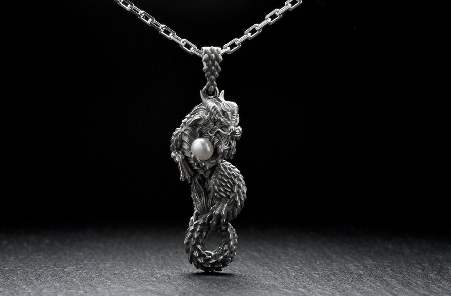 alexfox	alexfoxjewelry	dragon pendant	house of thrones	dragon lover	gift	mighty dragon	dragon	silver dragon	gift for him	might dragon	great dragon	chinese dragon (etsy image id: 7132007154)
