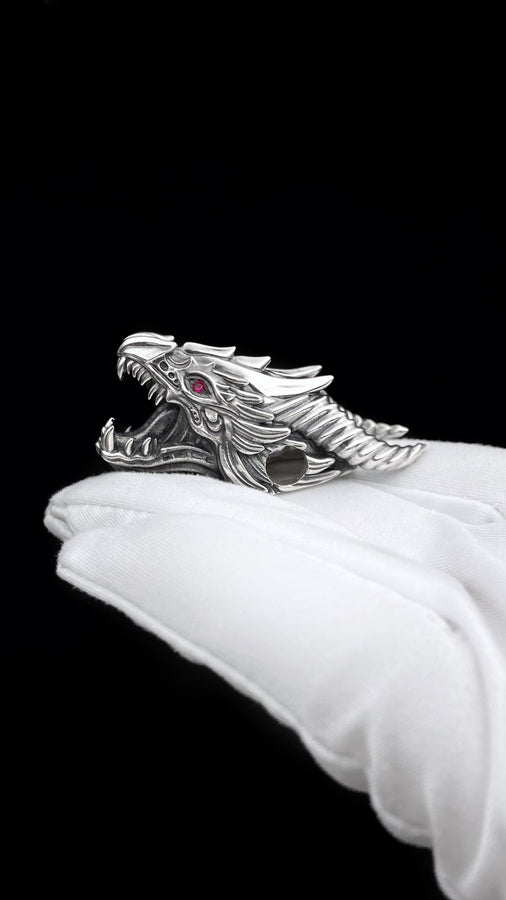 🎁 Looking for the perfect gift?
This dragon necklace makes an unforgettable present for a boyfriend, husband, or friend with a love for fantasy, mythology, or Viking aesthetics. (etsy image id: 7154024908)
