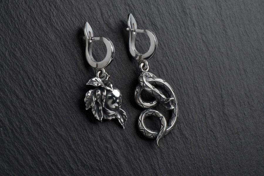 snake	apple	viper	vasilisk	Serpent Tempter	legend	silver earring	mythologic	apple earring	the Forbidden fruit	serpent	snake jewelry	serpent earrings (etsy image id: 7163149776)