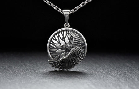The raven is not only one of the most intelligent birds in the world, but also a powerful symbol of wisdom, foresight and strength.

bird lover		raven jewelry	raven pendant 	bird jewelry	crow	raven lover	gift for her	gift for him (etsy image id: 7224324637)