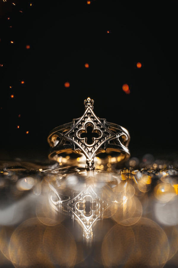 Gothic ring	Medieval jewelry	gothic jewelry	goth ring	Cathedral ring	vintage ring	gothic gift	gothic lover gift	gothic wedding ring	gothic engagement	gothic ring men	gothic black ring	engagement ring, This angle demonstrates the openwork construction of the band. The shoulders feature cut-out arches that reduce the weight of the ring and add an airy, cathedral-like quality. The symmetry of the North/South points is precise. (etsy image id: 7225054934)
