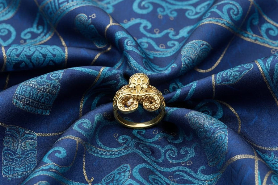 Women gift	Maori ring	Silver Maori Ring	polynesian ring	Sea creature ring	silver polynesian	Sea souvenir	maori jewelry	maori silver	men's ring	Maori Octopus	Octopus Ring	Octopus Maori (etsy image id: 4195130758)