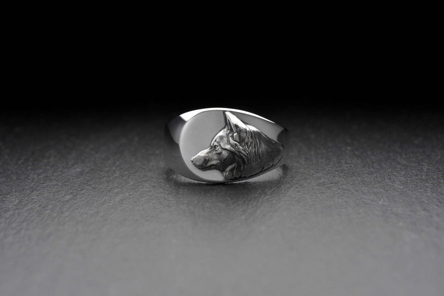Signet ring	men's jewelry	silver signet ring	animal signet ring	animal silver ring	signet silver ring	men ring	men jewelry	wolf signet ring	wolf's head ring	calm wolf ring	Wolfsring	bague loup (etsy image id: 7285913187)