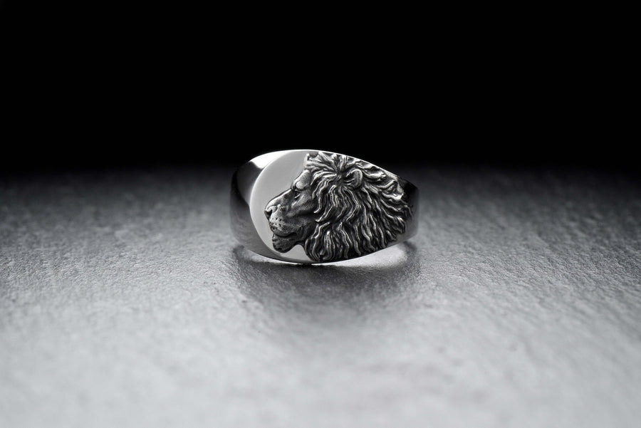 animal signet ring	Lion signet ring	Lion head jewelry	wild cat jewelry	lion silver ring	signet silver ring (etsy image id: 7352178208)