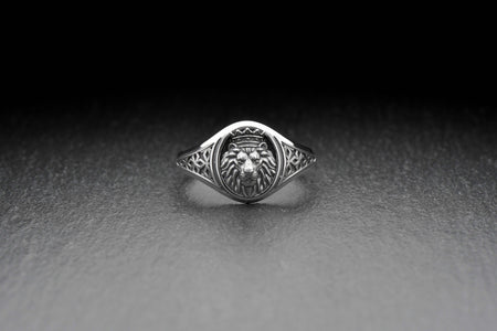 Signet ring	silver signet ring	animal signet ring	animal silver ring	Lion head jewelry	wild cat jewelry	lion silver ring