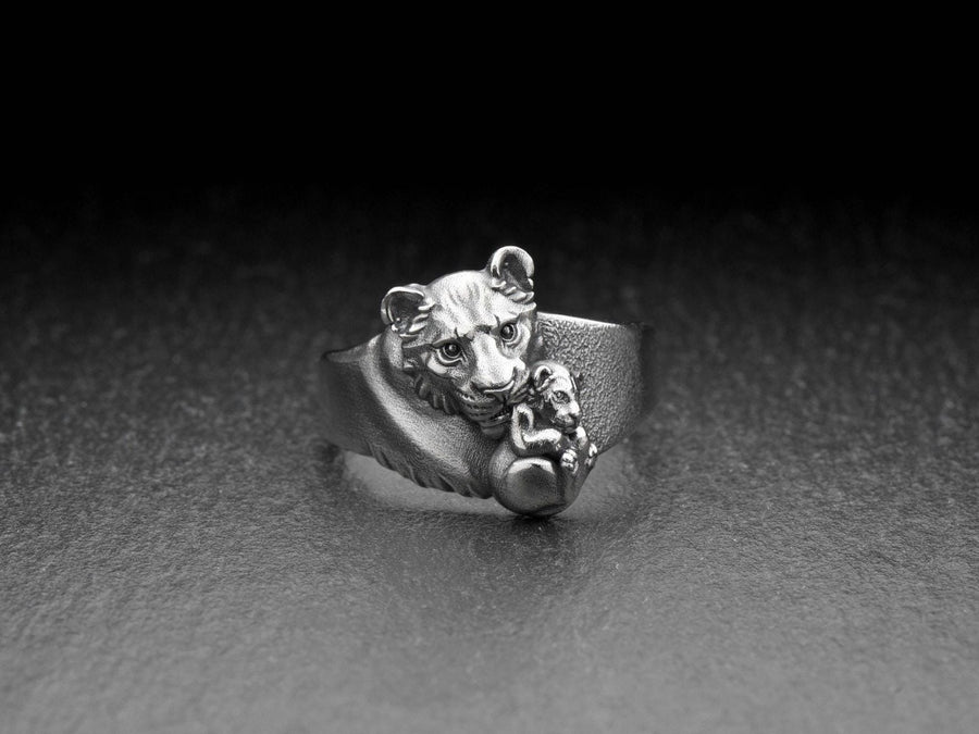 silver signet ring	men ring	men jewelry	women jewelry	women silver ring	Lioness ring	simba	lioness	baby ring	lion king	mother gift	mother	son gift (etsy image id: 7352935366)