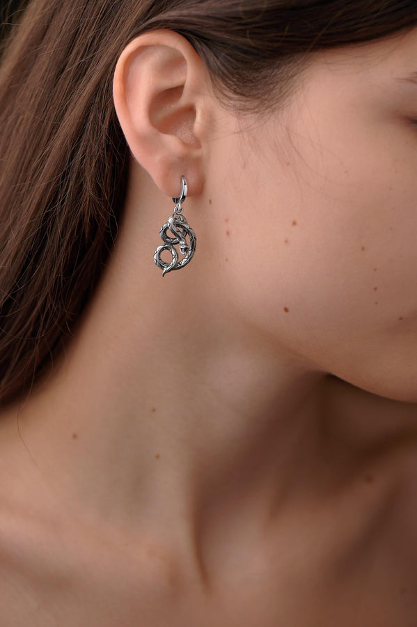 snake	apple	viper	vasilisk	Serpent Tempter	legend	silver earring	mythologic	apple earring	the Forbidden fruit	serpent	snake jewelry	serpent earrings (etsy image id: 7163149776)