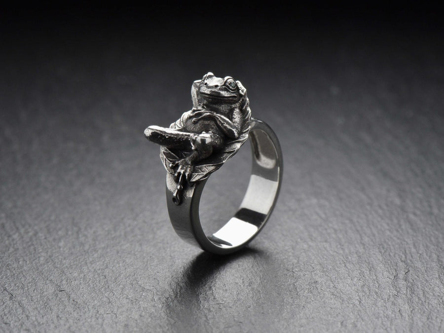 Sterling Silver Frog Ring: Handmade Animal Jewelry Gift