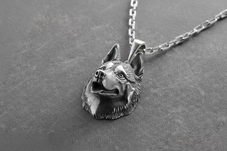 This pendant is made of high quality silver and will be a wonderful decoration for dog and husky lovers in particular. The pendant depicts a beautiful husky that will amaze with its beauty and expressiveness. (etsy image id: 7354046820)