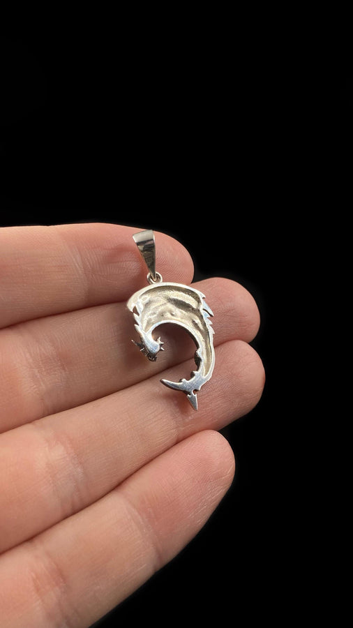 Dragon jewelry	dragon pendant	skull pendant	silver pendant	animal jewelry	silver dragon	dragon moon	moon pendant	throne pendat	throne games	game of thrones	dragon necklace	ancient dragon (etsy image id: 4250656418)