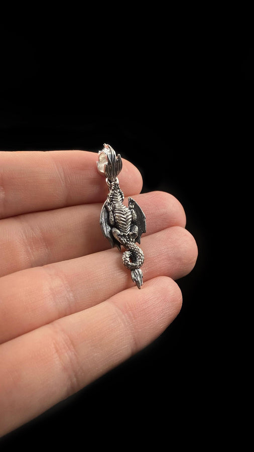 Dragon	Flying dragon	dragon jewelry	sterling silver	silver	pendant	dungeons and dragons (etsy image id: 7689578316)