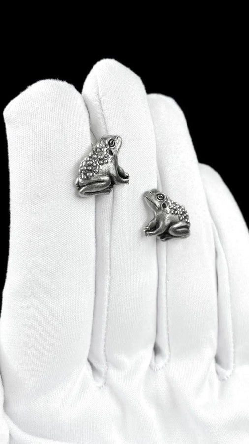 These silver frog stud earrings bring playful charm and character to your jewelry collection while still feeling refined enough for everyday wear. With their sculpted frog shape and detailed texture, they create a whimsical, nature-inspired look that feels expressive, memorable, and easy to style. (etsy image id: 7915743358)