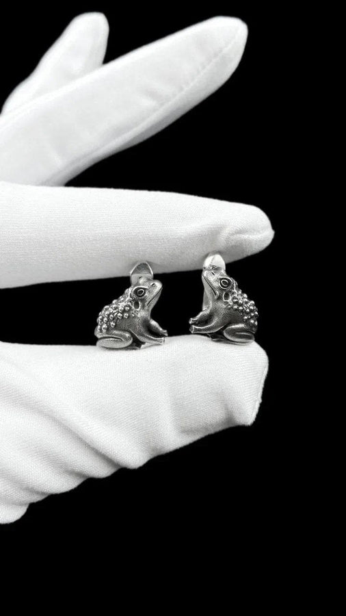 These silver frog stud earrings bring playful charm and character to your jewelry collection while still feeling refined enough for everyday wear. With their sculpted frog shape and detailed texture, they create a whimsical, nature-inspired look that feels expressive, memorable, and easy to style. (etsy image id: 7915743358)