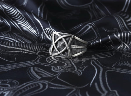 Gothic Knot Silver Ring for Men, Geometric Signet Band, Esoteric Celtic Star Ring, Cyber Goth Jewelry, Oxidized Sterling Silver Accessory